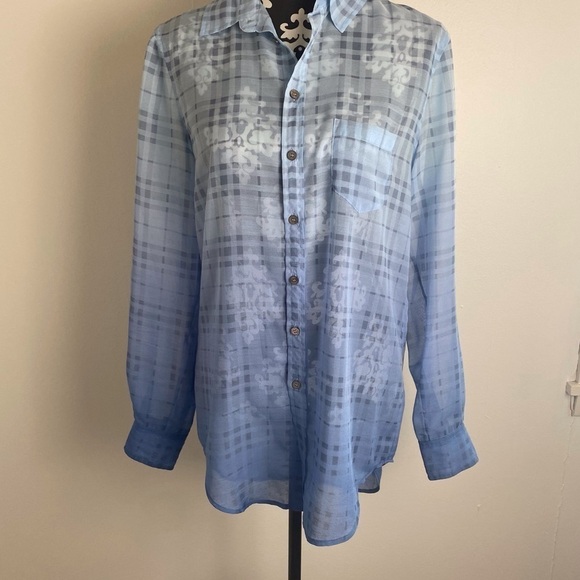 Two by Vince Camuto Ombré Plaid Button Front Shirt - Picture 1 of 13